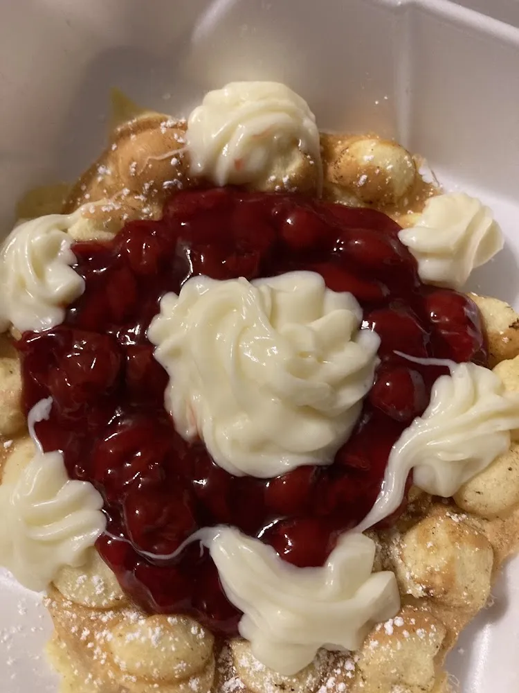 Bubble Waffles Cherry